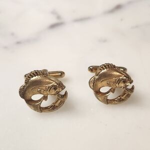 Vintage | Hickok Goldtone Large Mouth Bass Fish Cufflinks